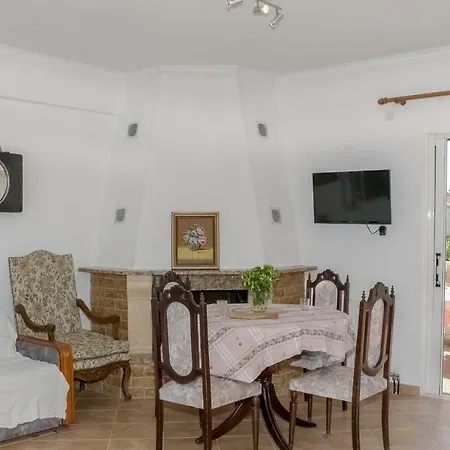 Διαμέρισμα Modern Flat With Beautiful Views In South Of Corfu Λευκίμμη